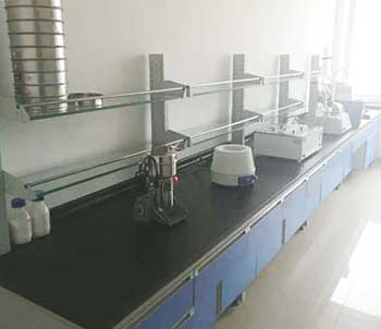 濟(jì)南鋼木實(shí)驗(yàn)臺(tái)廠家圖片